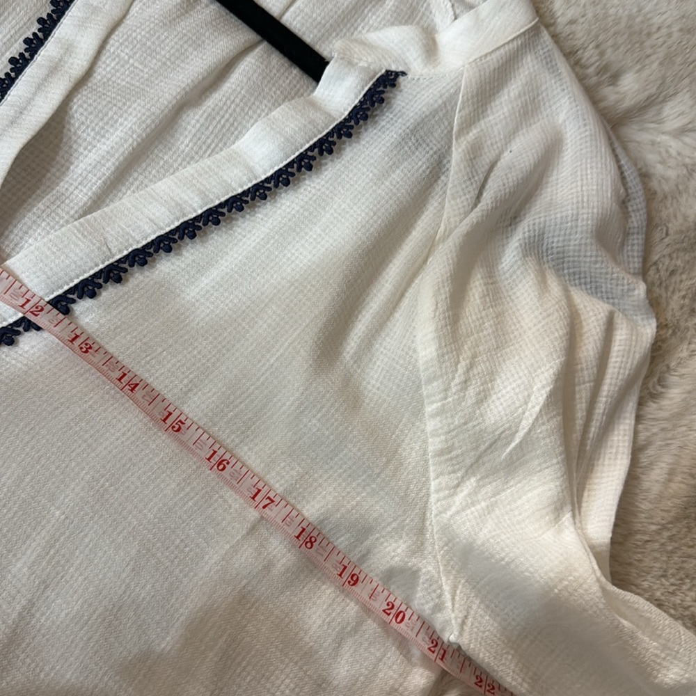 White Lace Top with Navy Accents Zara - Picture 11 of 11